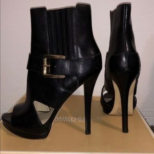 Michael Kors 5 in Heels